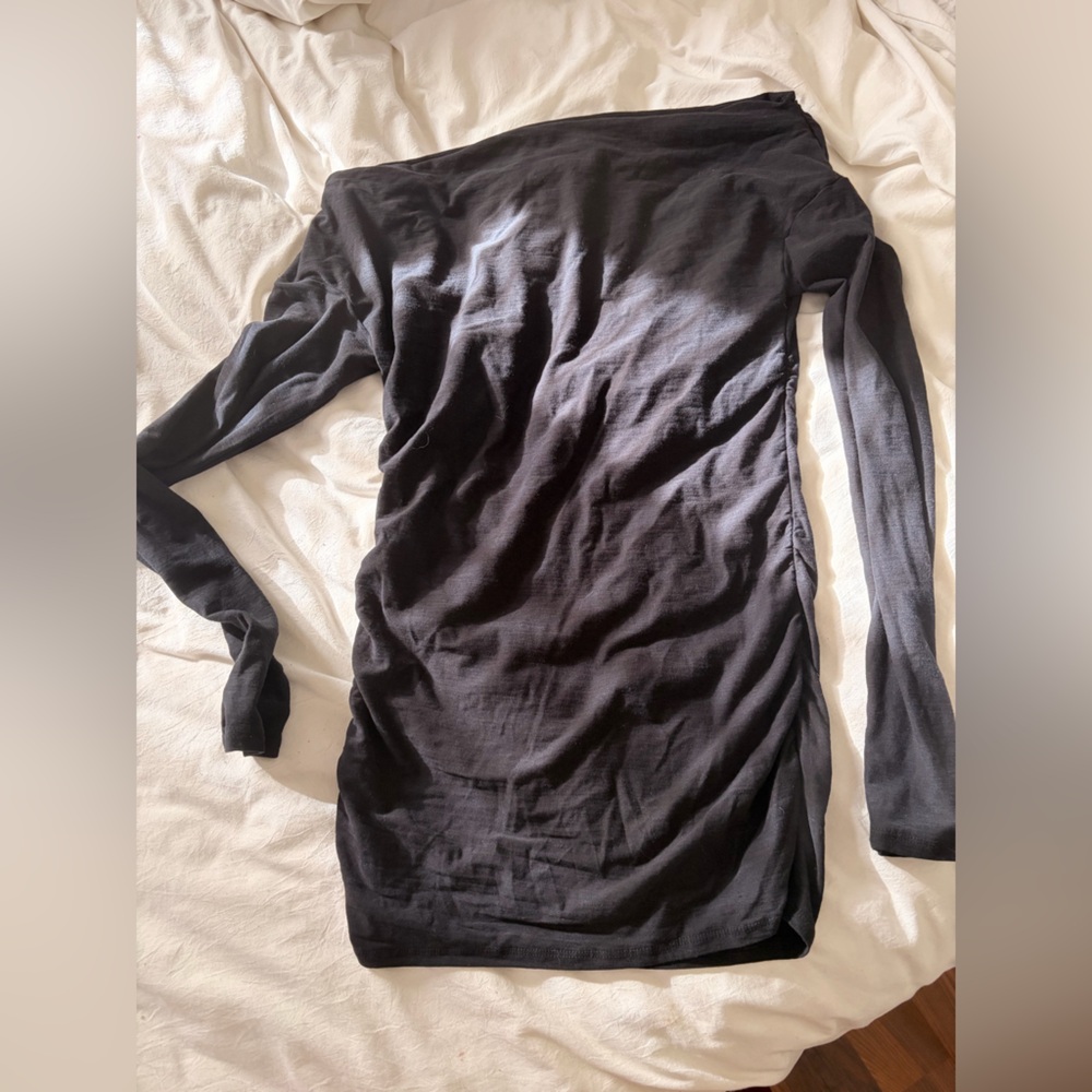 James Perse Black off shoulder Long Sleeve Top